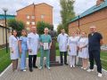 В Бузулукской больнице скорой медицинской помощи им. академика Н.А. Семашко по случаю юбилейного дня рождения чествовали заведующего травматологическим отделением, Отличника здравоохранения РФ Валерия Григорьева