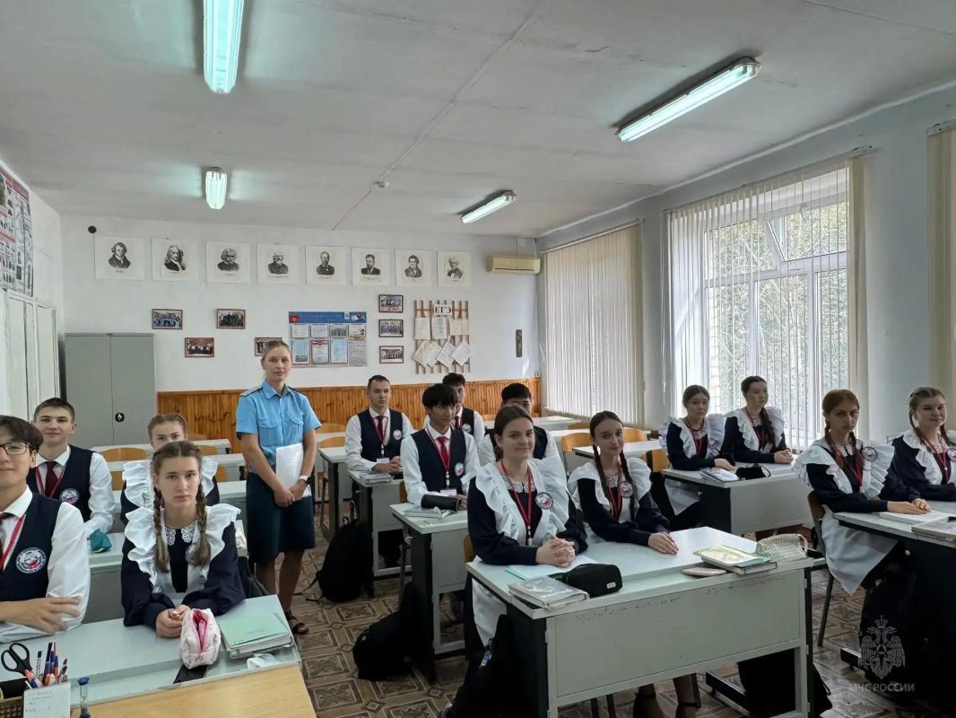 Выбираешь профессию? Поступай в вузы МЧС России!
