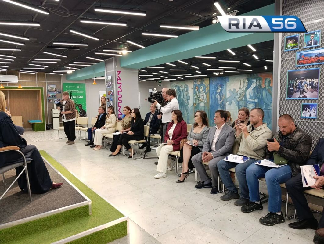 В Оренбурге открылся Центр общественного наблюдения за выборами в Госдуму В Оренбурге открылся Центр общественного наблюдения за выборами в Госдуму