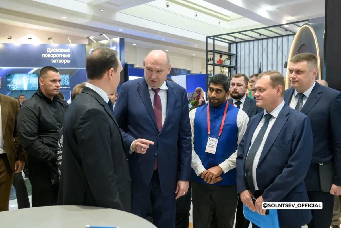 Евгений Солнцев: Дали старт экономическому форуму «Развиваем Оренбуржье вместе!» Евгений Солнцев: Дали старт экономическому форуму «Развиваем Оренбуржье вместе!»