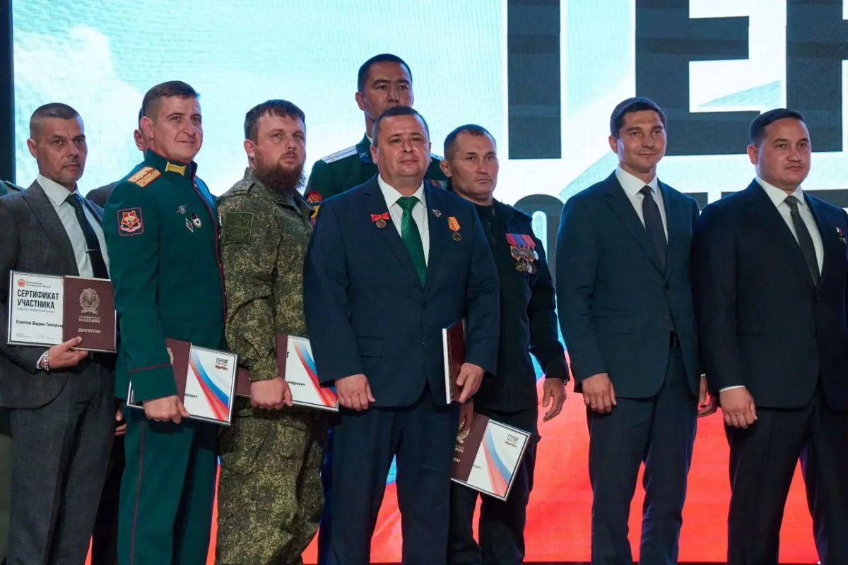 Артур Аллагулов - выпускник региональной кадровой программы «Герои Оренбуржья» Артур Аллагулов - выпускник региональной кадровой программы «Герои Оренбуржья»