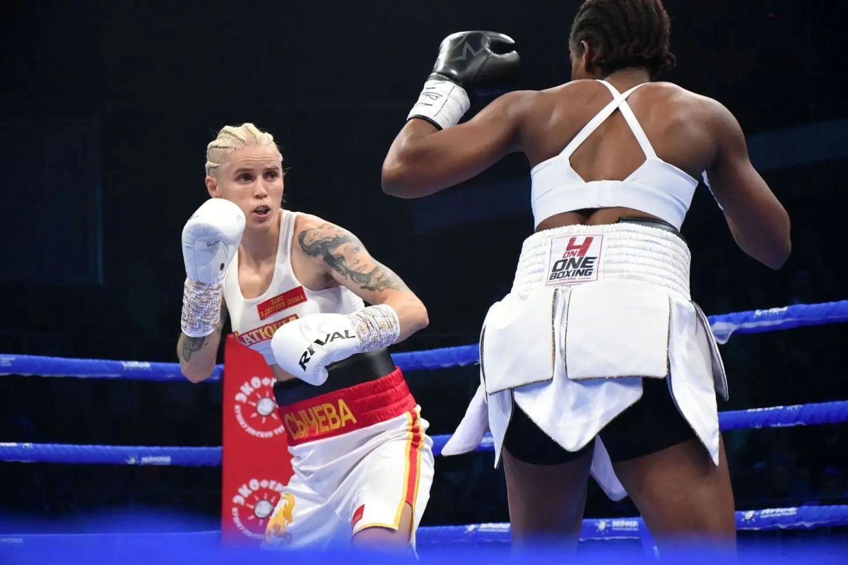 Титул чемпиона WBA Asia завоевала оренбурженка Екатерина «Катюша» Сычева Титул чемпиона WBA Asia завоевала оренбурженка Екатерина «Катюша» Сычева