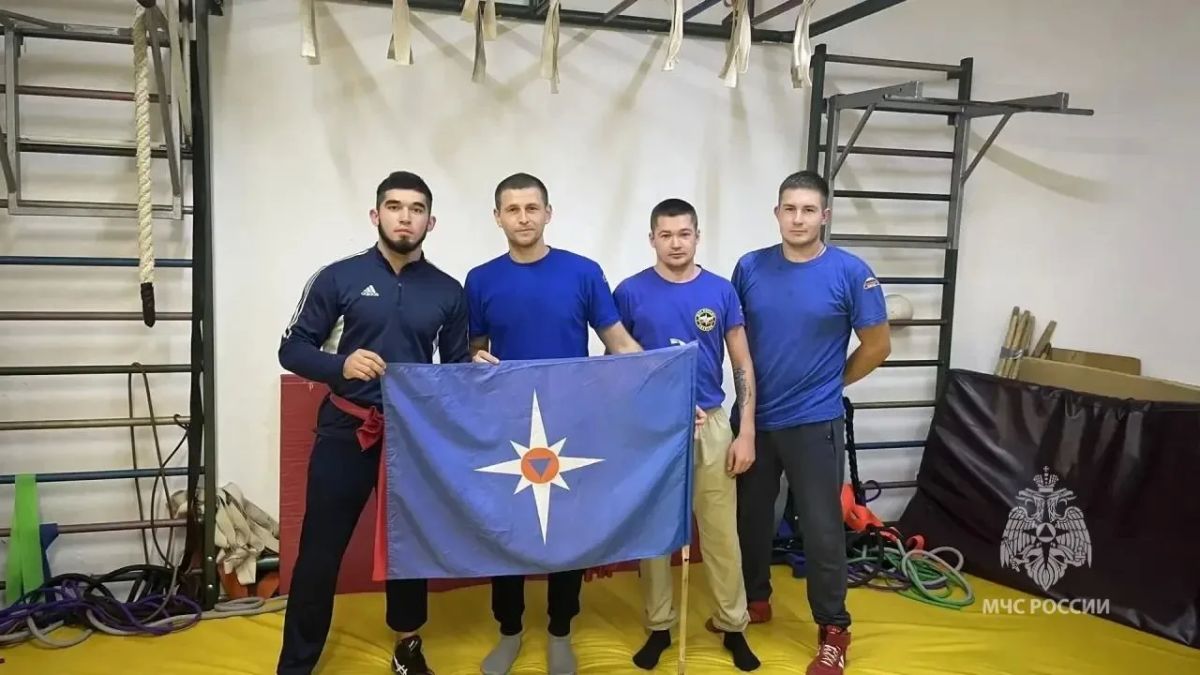 Огнеборцы 10 пожарно-спасательного отряда освоили корэш под руководством чемпиона мира Огнеборцы 10 пожарно-спасательного отряда освоили корэш под руководством чемпиона мира