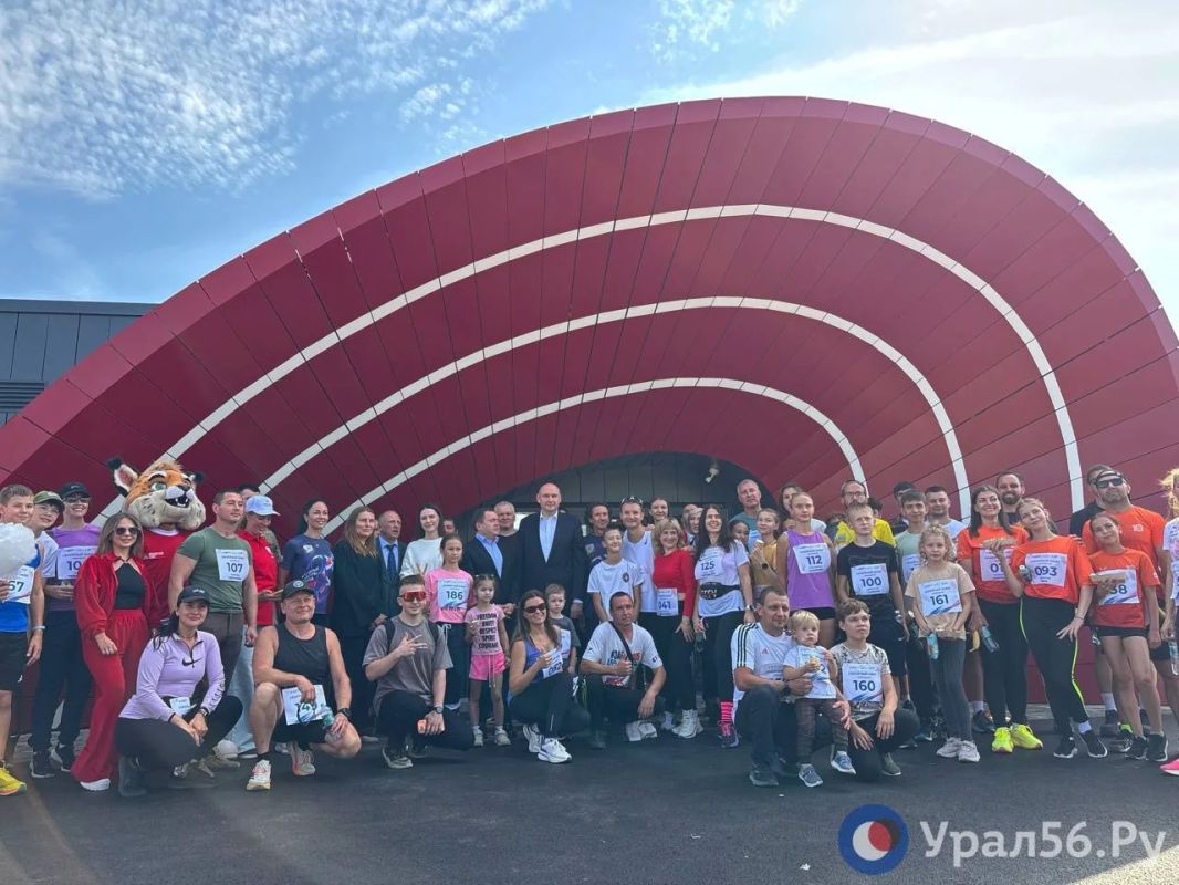 В Оренбурге открылся круглогодичный бесплатный беговой центр В Оренбурге открылся круглогодичный бесплатный беговой центр