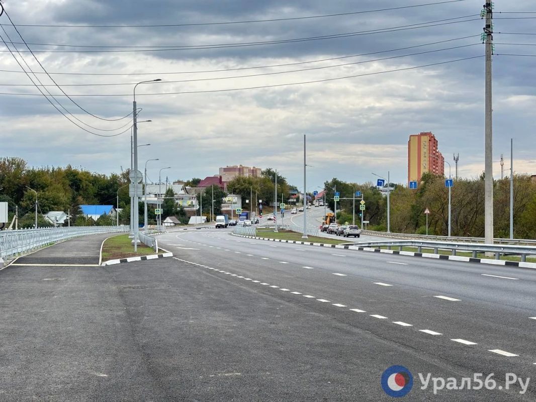 Новый мост, старая дорога: как сейчас выглядит переправа на проспекте Братьев Коростелевых в Оренбурге Новый мост, старая дорога: как сейчас выглядит переправа на проспекте Братьев Коростелевых в Оренбурге