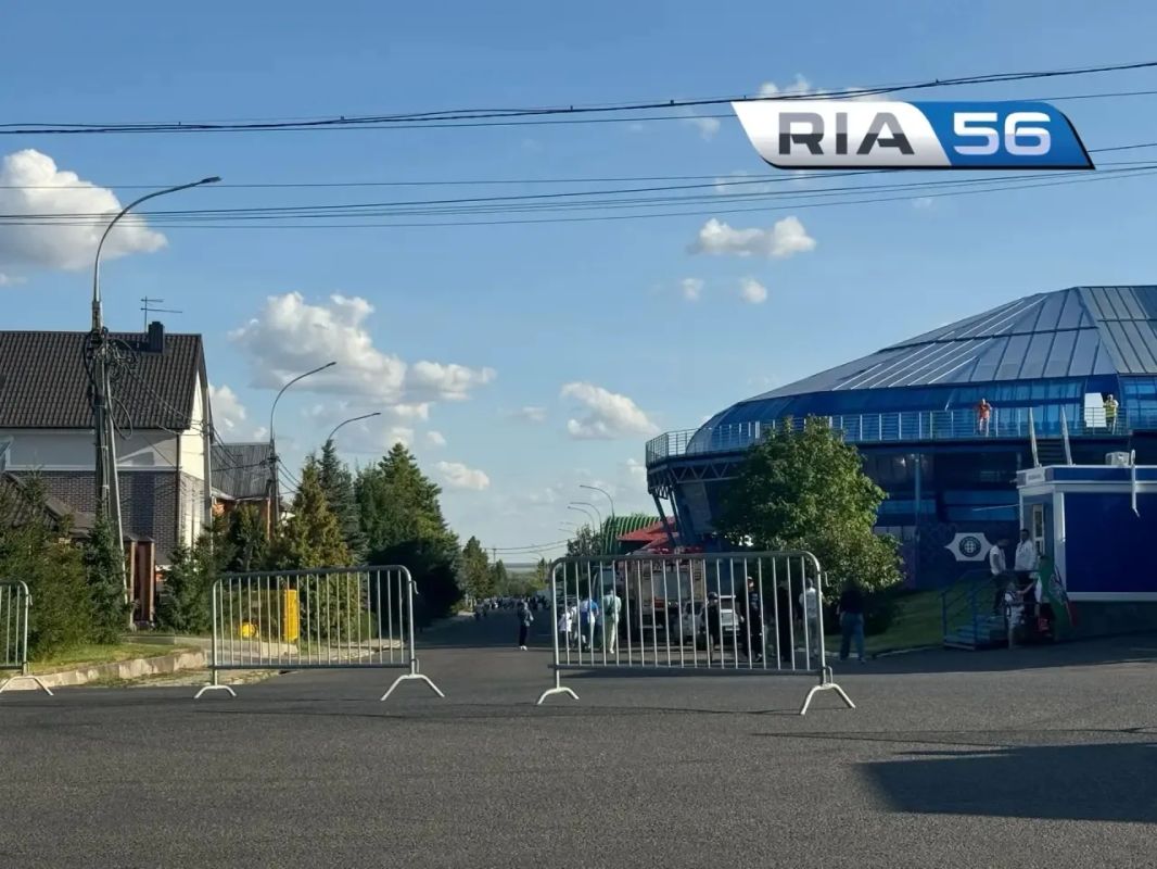 Сегодня в Ростошах из-за футбола ограничат движение на трех улицах