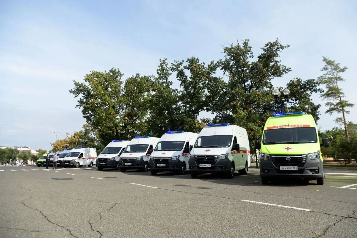 В Оренбурге состоялось торжественное вручение автомобилей Областной станции скорой медицинской помощи В Оренбурге состоялось торжественное вручение автомобилей Областной станции скорой медицинской помощи