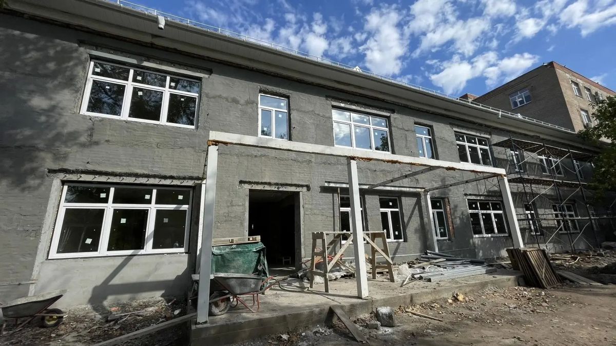 В поликлинике № 5 Оренбургской детской городской больницы продолжается капитальный ремонт В поликлинике № 5 Оренбургской детской городской больницы продолжается капитальный ремонт