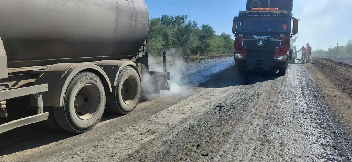 В Грачевском районе переведут в асфальтобетон более 14 км гравийных дорог В Грачевском районе переведут в асфальтобетон более 14 км гравийных дорог