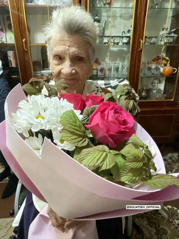 Евгений Солнцев: Сегодня голосуют все. Причём среди избирателей есть те, чей возраст сам по себе уже подвиг Евгений Солнцев: Сегодня голосуют все. Причём среди избирателей есть те, чей возраст сам по себе уже подвиг