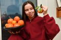 Сезон хурмы в разгаре! Оренбуржцам рассказали, как выбрать и хранить этот фрукт