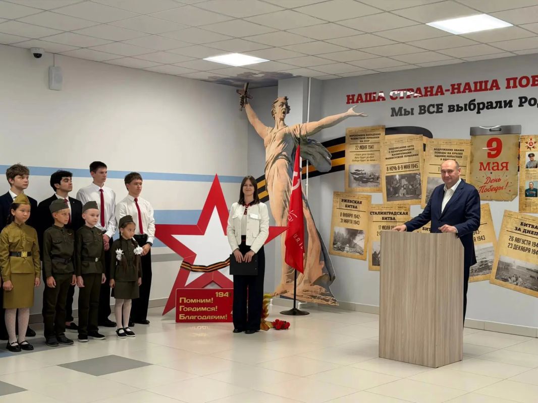 Оренбургская школа получила 3 млн рублей от ДОМ.РФ Оренбургская школа получила 3 млн рублей от ДОМ.РФ