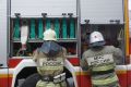 Огнеборцы защищают поселок Губерля от ландшафтного пожара