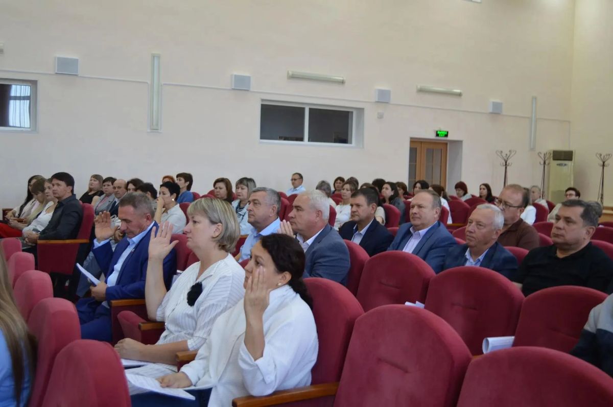 В Новосергиевском районе — смена главы: Нурсултан Муссагалеев досрочно сложил полномочия в связи с избранием в Госдуму В Новосергиевском районе — смена главы: Нурсултан Муссагалеев досрочно сложил полномочия в связи с избранием в Госдуму