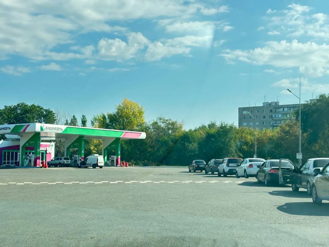 Где в Оренбурге есть бензин 25 сентября: ситуация на АЗС Где в Оренбурге есть бензин 25 сентября: ситуация на АЗС