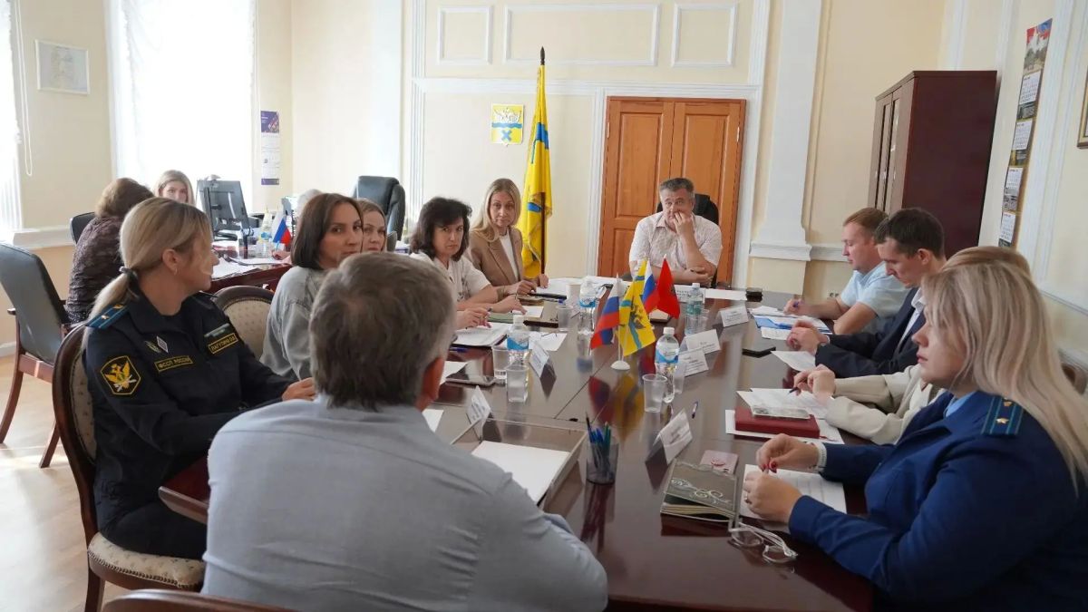 В Оренбурге продолжается работа по борьбе с нелегальной занятостью В Оренбурге продолжается работа по борьбе с нелегальной занятостью