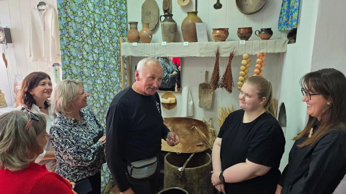 Память, ставшая делом: сотрудники министерства региональной политики посетили выставку клуба «Патриот» Память, ставшая делом: сотрудники министерства региональной политики посетили выставку клуба «Патриот»
