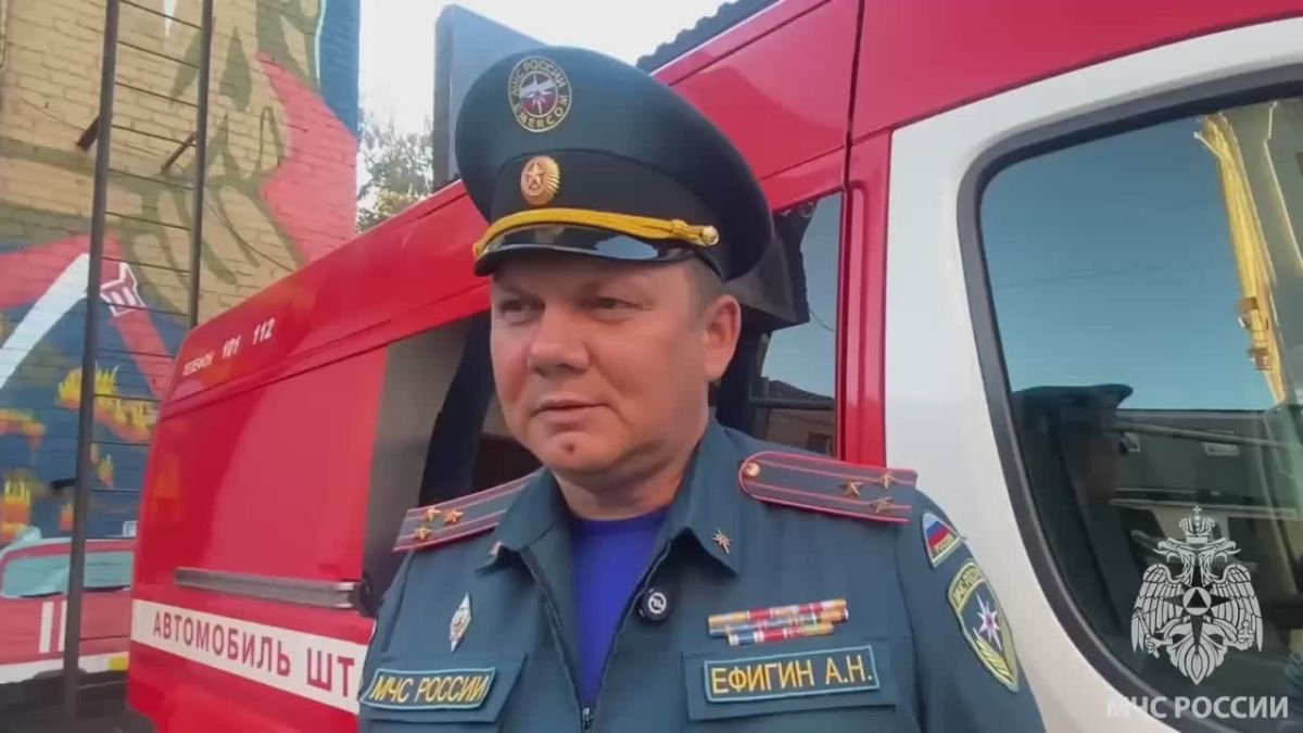 О ходе тушения пожара на востоке Оренбургской области рассказал начальник управления организации пожаротушения и проведения аварийно-спасательных работ Главного управления МЧС России по Оренбургской области Алексей Ефигин