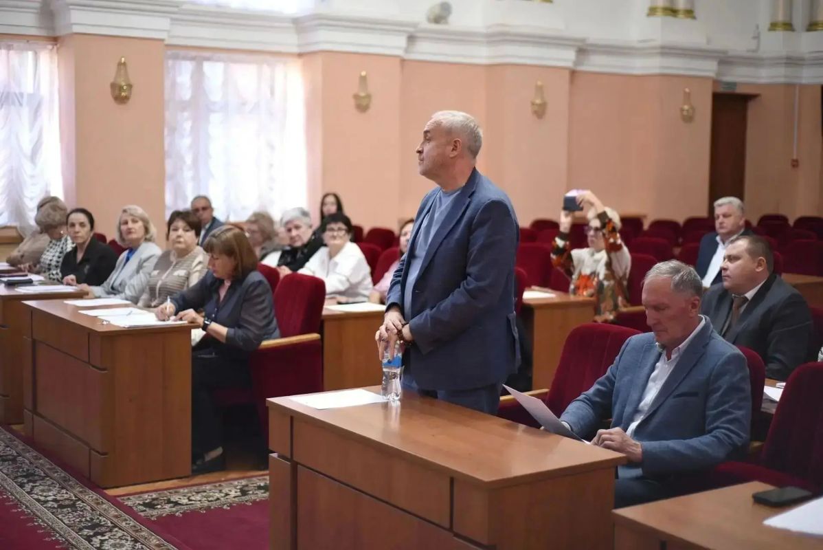 В Оренбурге обсудили вопрос кадрового обеспечения в медицине и образовании В Оренбурге обсудили вопрос кадрового обеспечения в медицине и образовании