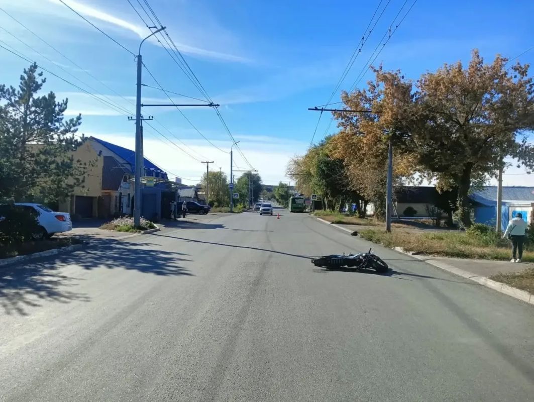 В Оренбурге сотрудники Госавтоинспекции устанавливают обстоятельства ДТП, в котором пострадал несовершеннолетний водитель В Оренбурге сотрудники Госавтоинспекции устанавливают обстоятельства ДТП, в котором пострадал несовершеннолетний водитель