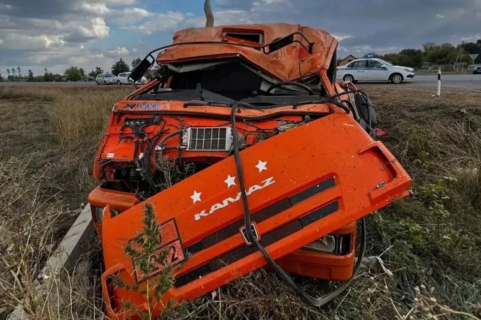 Смертельный обгон на трассе в Оренбуржье: один человек погиб, второй в больнице