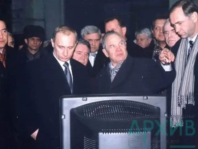 От полей до полигонов: как Владимир Путин приезжал в Оренбуржье От полей до полигонов: как Владимир Путин приезжал в Оренбуржье