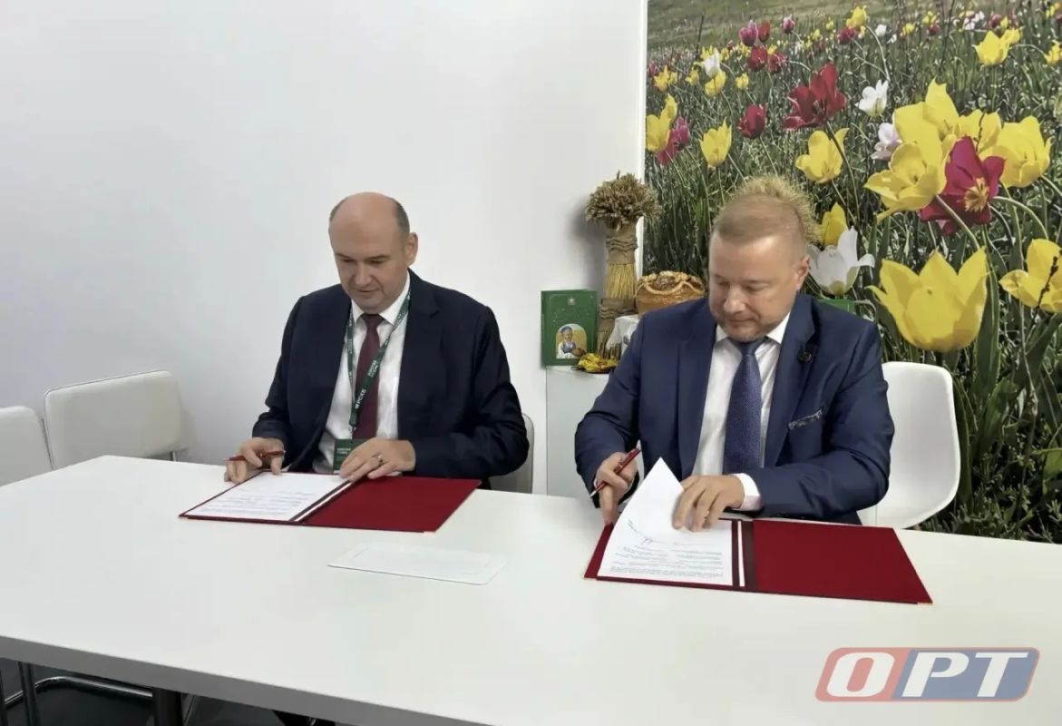 Правительство Оренбуржья и Минский тракторный завод подписали соглашение на «Золотой осени – 2026»