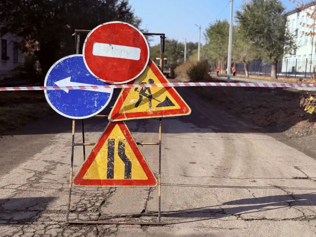 Ремонт улицы Ленинского Комсомола начали с тротуаров