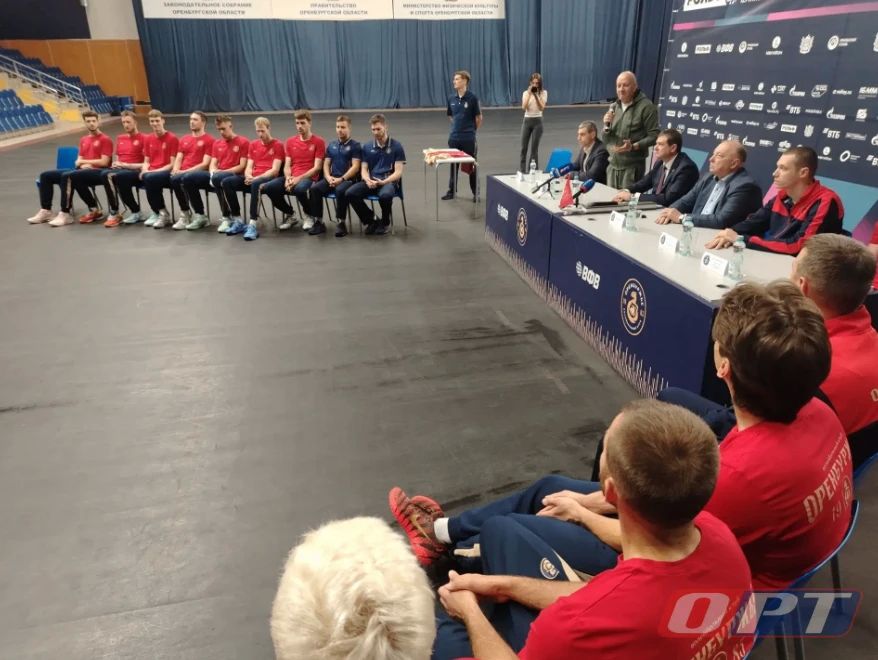 В СК «Олимпийский» прошла пресс-конференция волейбольного клуба «Оренбуржье» В СК «Олимпийский» прошла пресс-конференция волейбольного клуба «Оренбуржье»