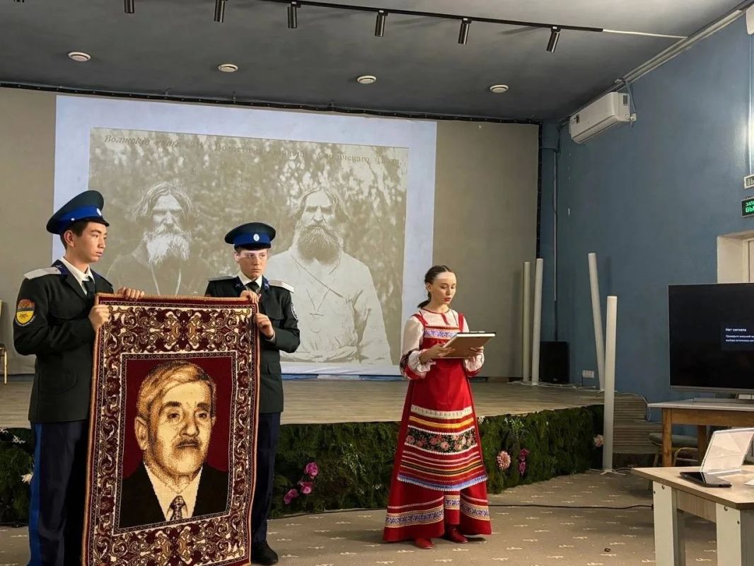 Оренбургский край — казачий край: в «Дубках» прошёл областной слёт казачьих классов Оренбургский край — казачий край: в «Дубках» прошёл областной слёт казачьих классов