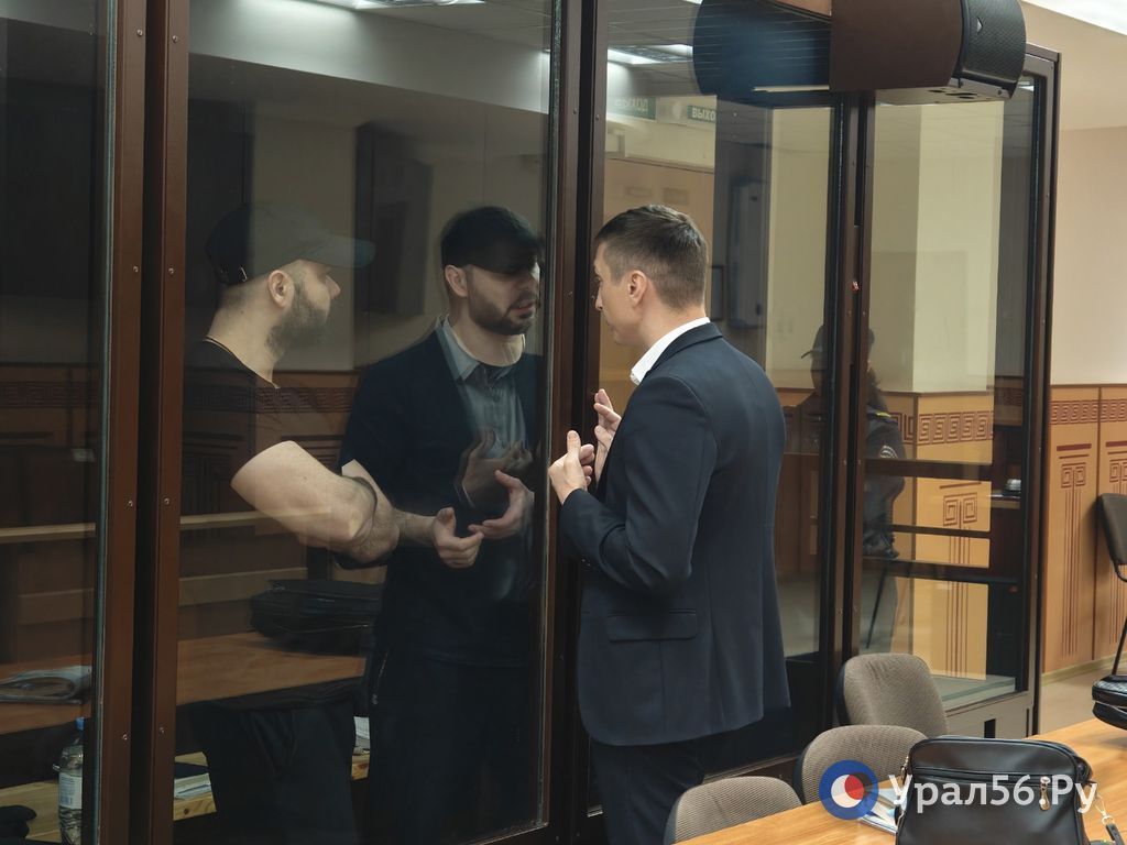 В суде Оренбурга начали рассматривать эпизод со стрельбой у гостиницы «Хилтон» с участием братьев Макаровых В суде Оренбурга начали рассматривать эпизод со стрельбой у гостиницы «Хилтон» с участием братьев Макаровых