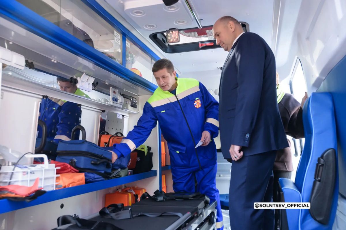 Евгений Солнцев: Автопарк скорой помощи Оренбургской области пополнили ещё 32 новыми автомобилями Евгений Солнцев: Автопарк скорой помощи Оренбургской области пополнили ещё 32 новыми автомобилями