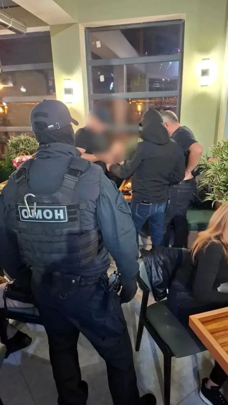 5 подростков и 25 взрослых были задержаны в развлекательных заведениях Оренбурга 5 подростков и 25 взрослых были задержаны в развлекательных заведениях Оренбурга