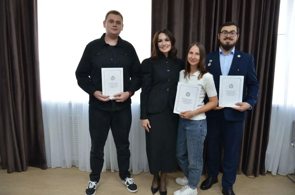 Десятки полезных репортажей: Евгения Ивлева вручила награды информационным волонтёрам выборов Десятки полезных репортажей: Евгения Ивлева вручила награды информационным волонтёрам выборов