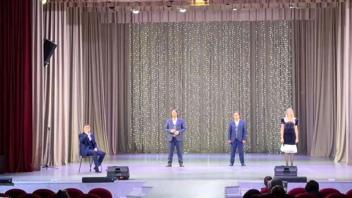 В Оренбурге подвели итоги отборочных туров фестиваля «Возьмемся за руки, друзья» В Оренбурге подвели итоги отборочных туров фестиваля «Возьмемся за руки, друзья»