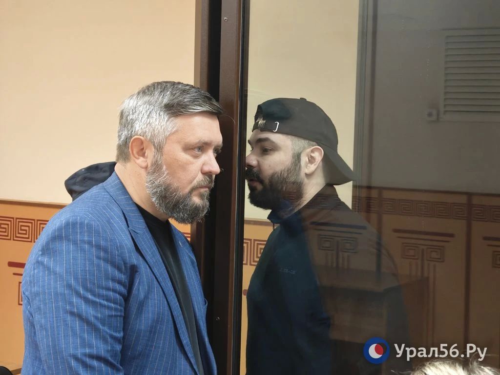 В суде по делу братьев Макаровых в Оренбурге допросили первого свидетеля по эпизоду со стрельбой у «Хилтона»