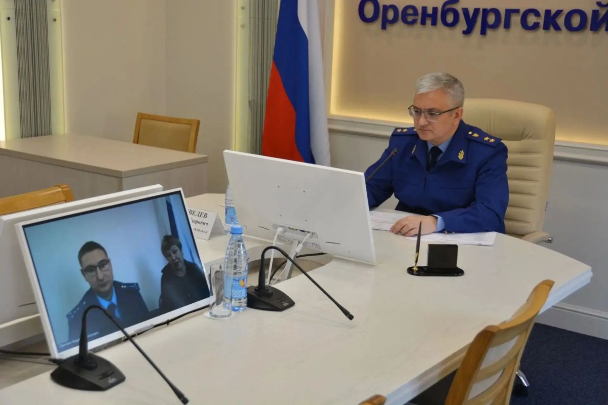 Прокурор Оренбургской области провел прием жителей Сакмарского и Октябрьского районов Прокурор Оренбургской области провел прием жителей Сакмарского и Октябрьского районов