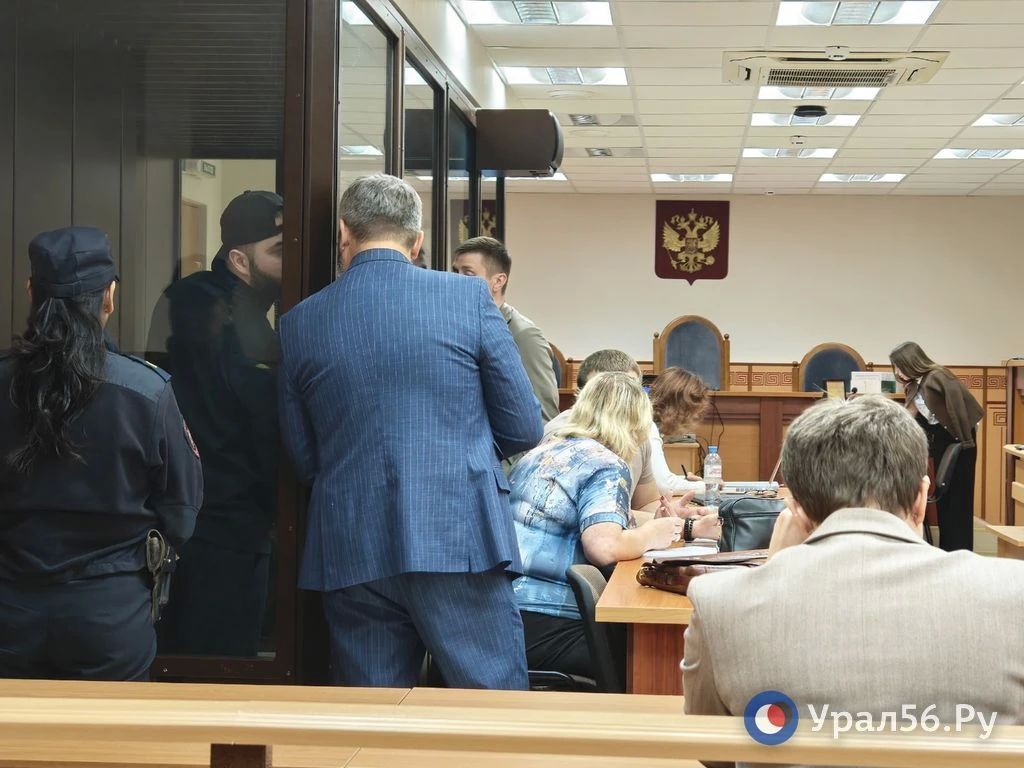 В суде по делу братьев Макаровых в Оренбурге допросили первого свидетеля по эпизоду со стрельбой у «Хилтона» В суде по делу братьев Макаровых в Оренбурге допросили первого свидетеля по эпизоду со стрельбой у «Хилтона»