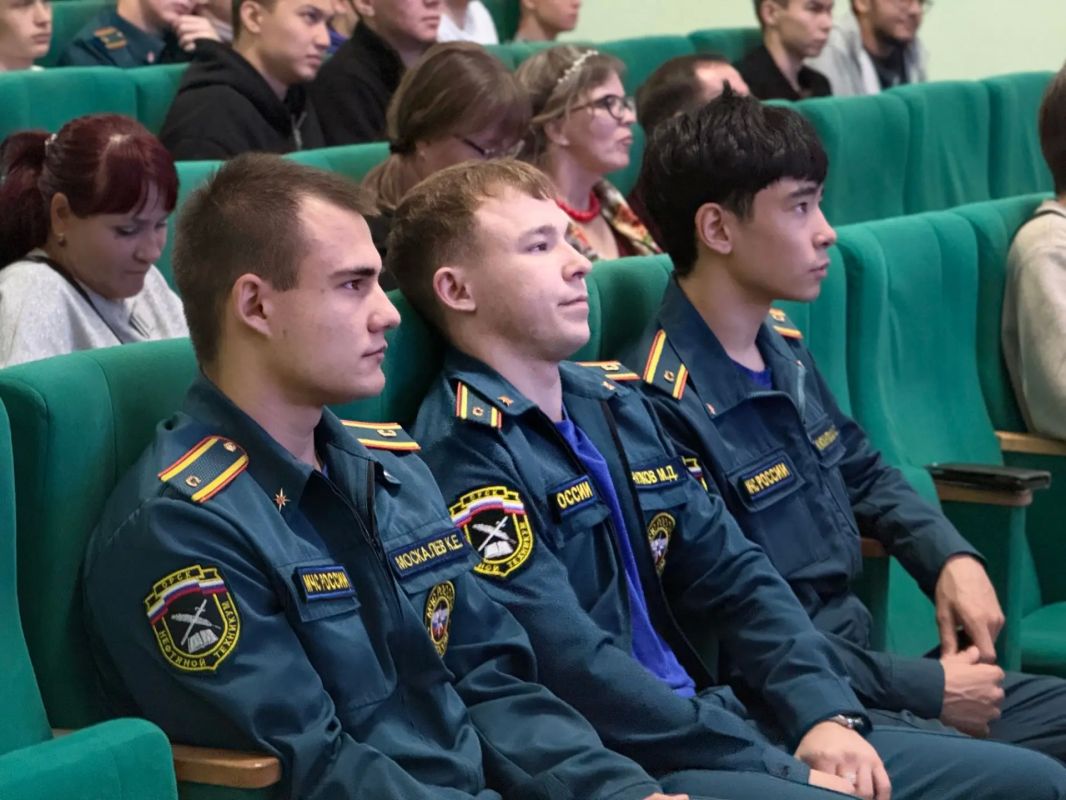 В Орске прошел День призывника В Орске прошел День призывника