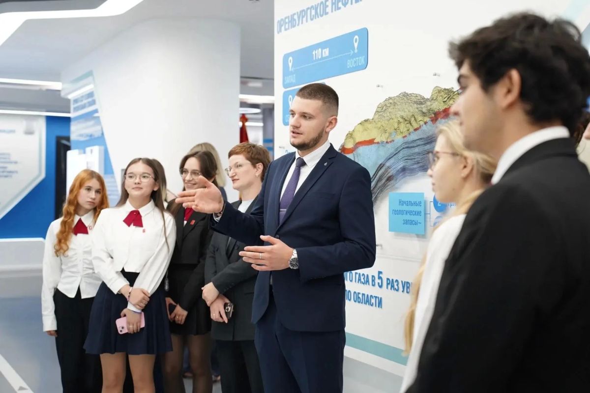 Старшеклассники познакомились с современными тенденциями развития отрасли ТЭК Старшеклассники познакомились с современными тенденциями развития отрасли ТЭК