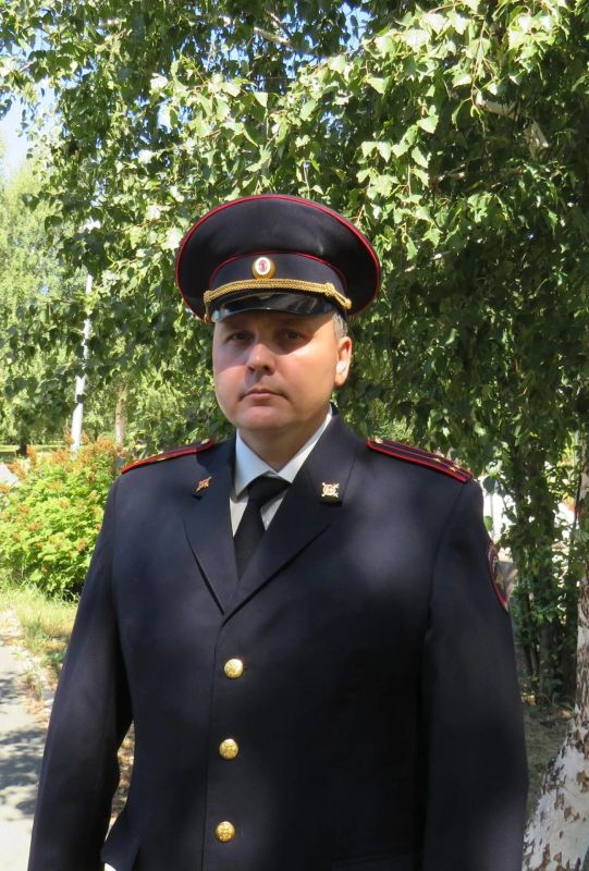 Ушел с завода, чтобы спасать жизни: полицейский из небольшого городка представит Оренбуржье на всероссийском конкурсе «Народный участковый»