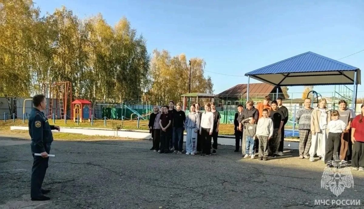Сотрудники МЧС провели инструктаж по безопасности для воспитанников Детского дома в Абдулино!