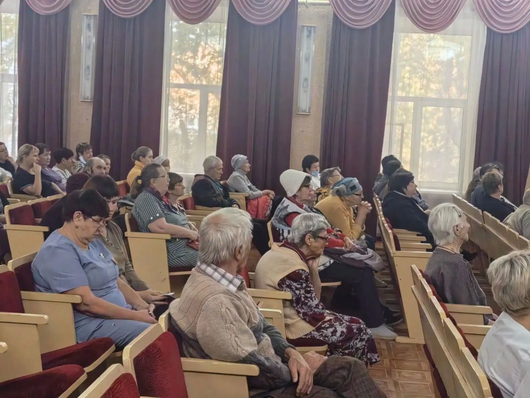 Как отличить грипп от обычной ОРВИ и почему не стоит бояться прививок? Об этом и многом другом эксперты Управления Роспотребнадзора по Оренбургской области рассказывают участникам 4 этапа проекта Лекторий «Санпросвет» Как отличить грипп от обычной ОРВИ и почему не стоит бояться прививок? Об этом и многом другом эксперты Управления Роспотребнадзора по Оренбургской области рассказывают участникам 4 этапа проекта Лекторий «Санпросвет»