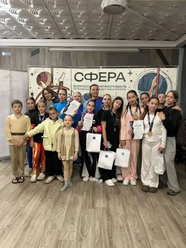 35 медалей завоевали жители Оренбурга на Всероссийском фестивале воздушной гимнастики