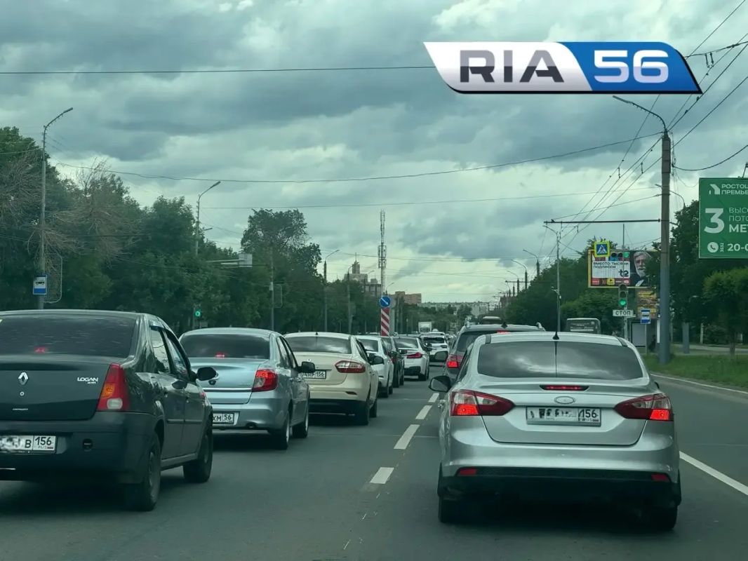 Оренбург встал: две аварии осложнили движение в городе