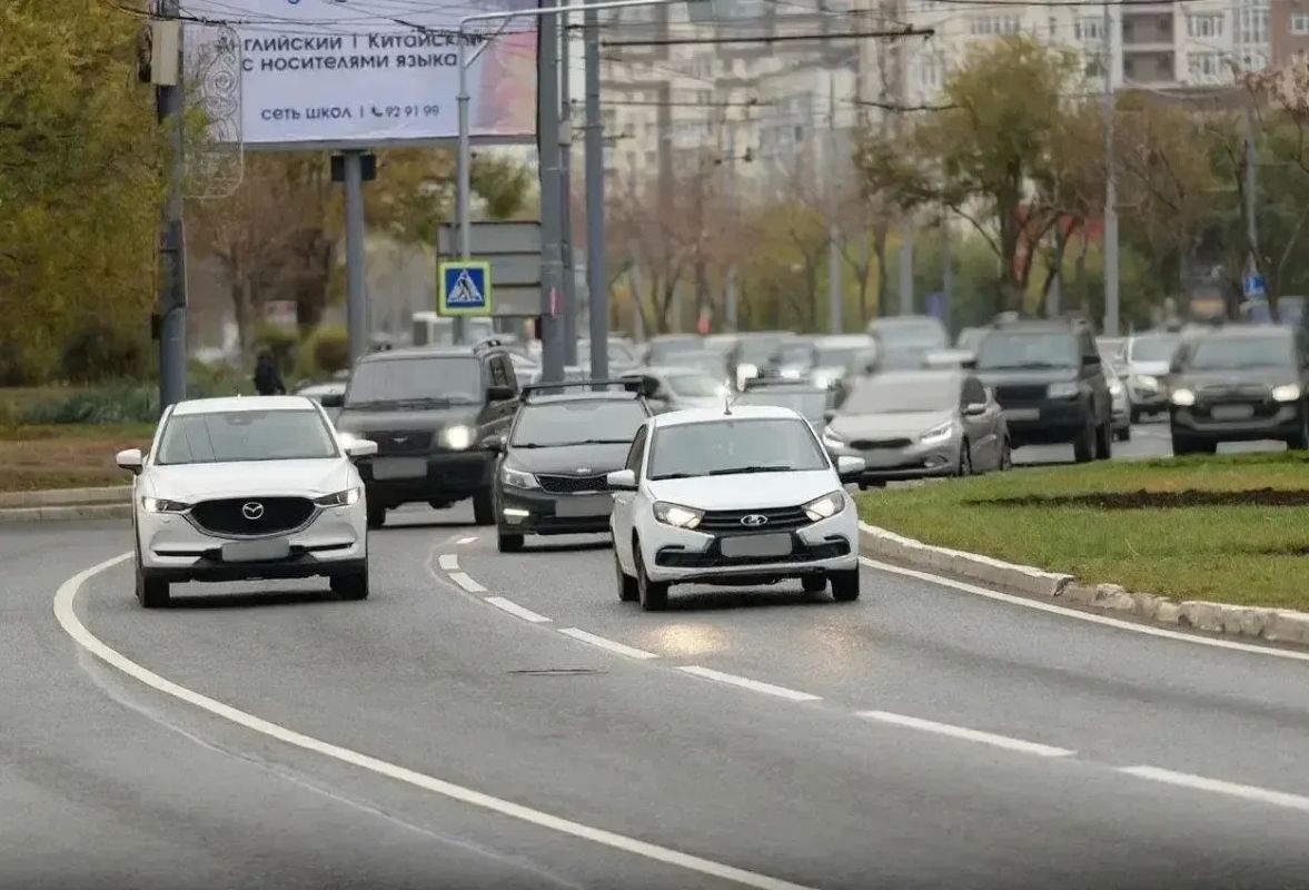 Евгений Солнцев поздравил автомобилистов Оренбуржья с профессиональным праздником Евгений Солнцев поздравил автомобилистов Оренбуржья с профессиональным праздником