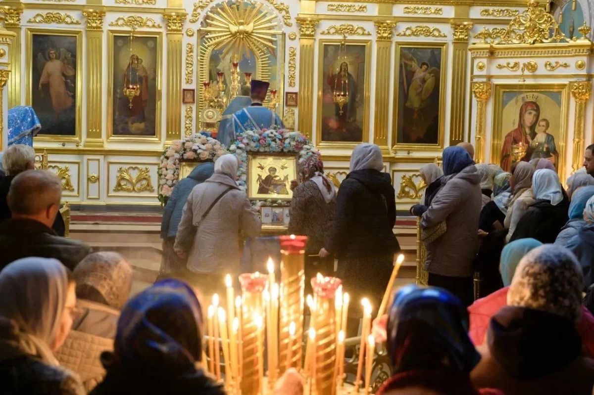 Впервые в Оренбуржье великая святыня – часть Пояса Пресвятой Богородицы