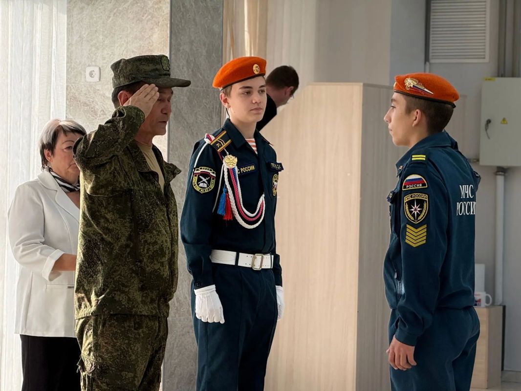 От самообороны до первой помощи: чему учились кадеты на каникулах От самообороны до первой помощи: чему учились кадеты на каникулах