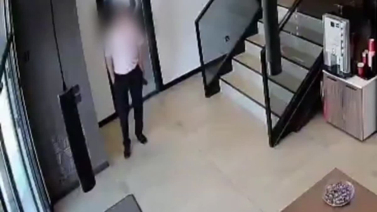 В Оренбурге кладовщик и водитель украли автохимию на 250 тысяч рублей