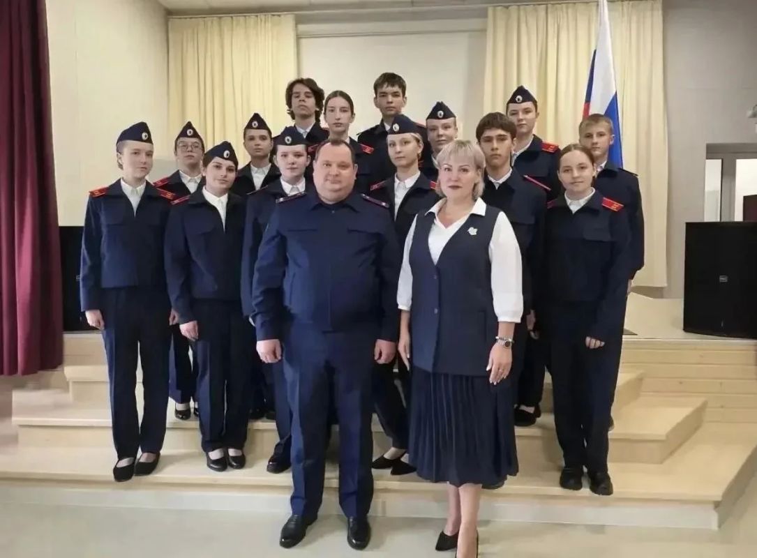 В Оренбургской области состоялись торжественные мероприятия посвящения школьников в кадеты Следственного комитета России В Оренбургской области состоялись торжественные мероприятия посвящения школьников в кадеты Следственного комитета России